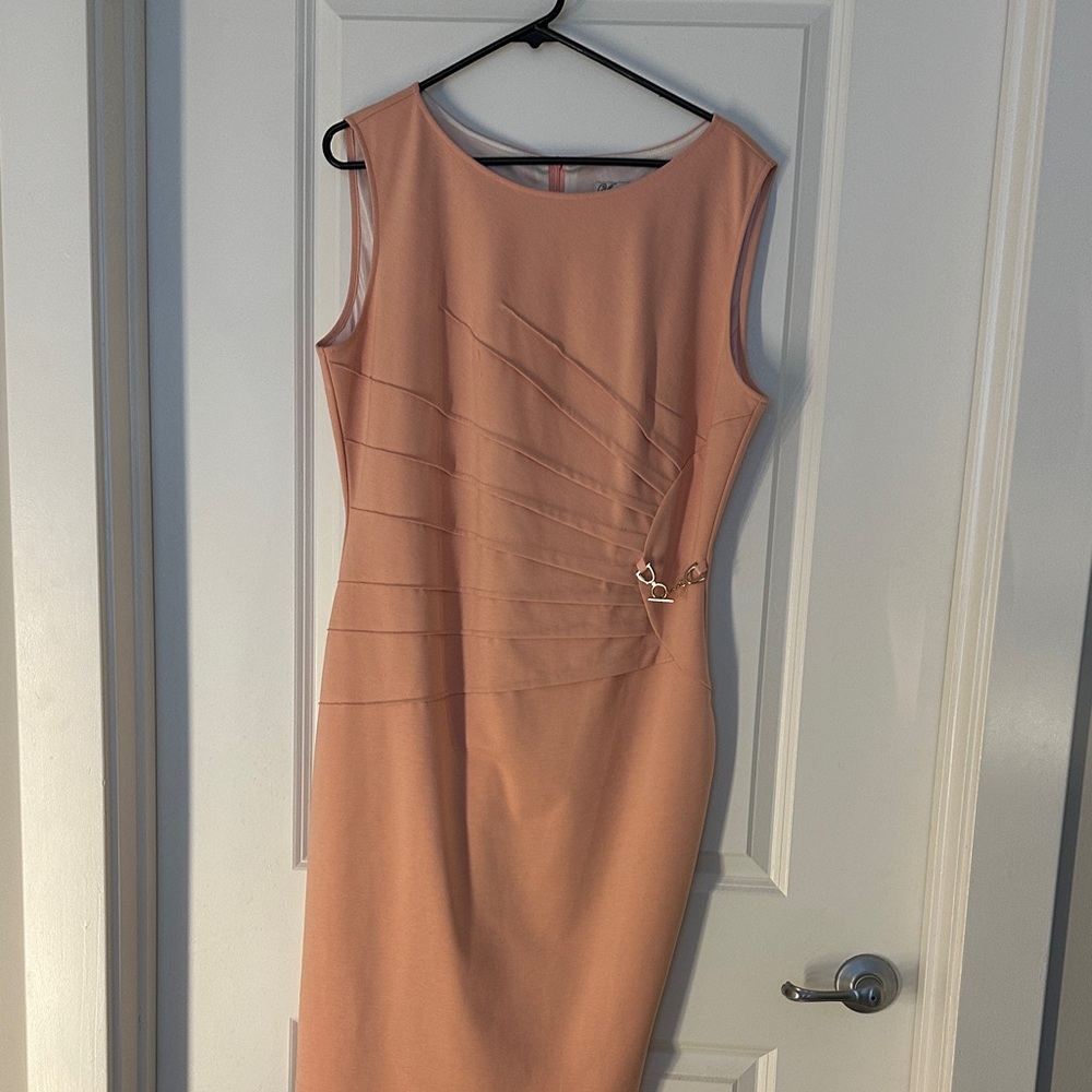 Elegant Pink Sleeveless Dress